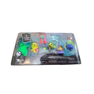 The Nightmare Before Christmas 7Piece Glow in the Dark Collectible Figure Set!